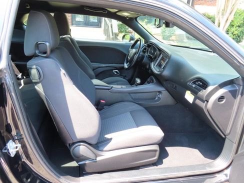 Used 2019 Dodge Challenger SXT RWD image 20