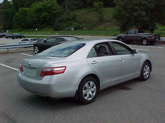 Used 2009 Toyota Camry LE FWD image 36
