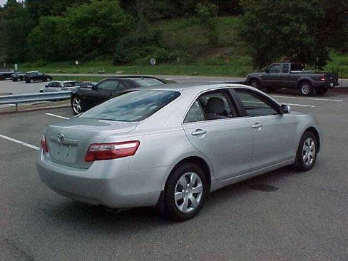 Used 2009 Toyota Camry FWD image 36