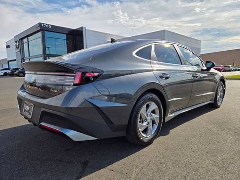 Used 2025 Hyundai Sonata SE FWD image 6