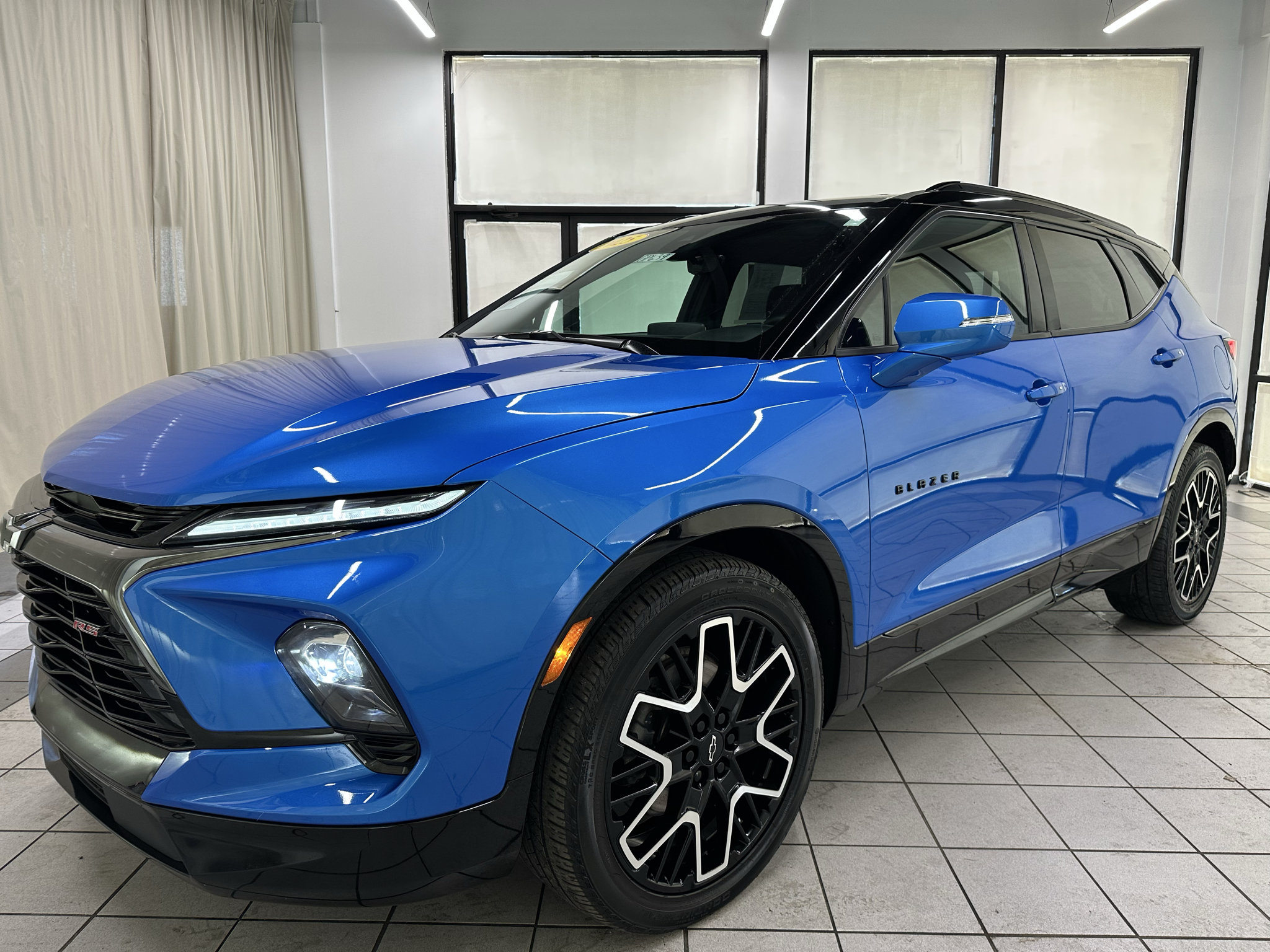 Certified 2025 Chevrolet Blazer RS w/ Driver Confidence II Package AWD/4WD image 13
