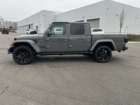 Certified 2023 Jeep Gladiator Overland image 7