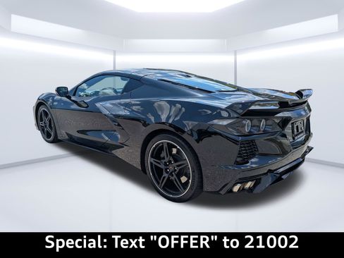 Used 2023 Chevrolet Corvette Stingray Preferred Cpe w/ Z51 Performance Package RWD image 5