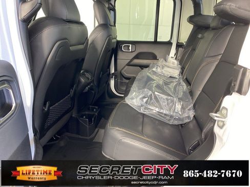 New 2026 Jeep Gladiator Sport image 32