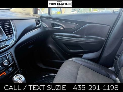 Used 2020 Buick Encore Preferred FWD image 11