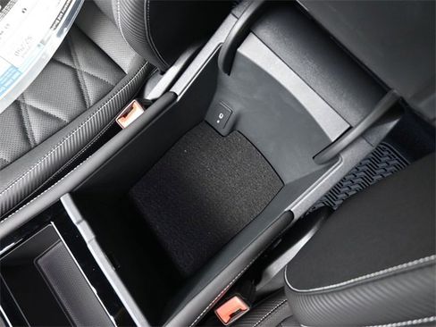 New 2026 Volkswagen Atlas Cross Sport SE image 33