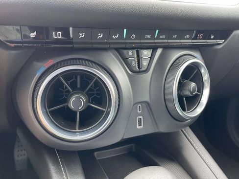 Used 2023 Chevrolet Blazer LT w/ Convenience Package AWD/4WD image 17