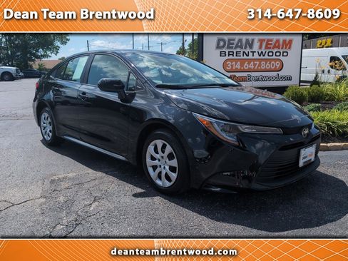 Used 2024 Toyota Corolla LE image 1