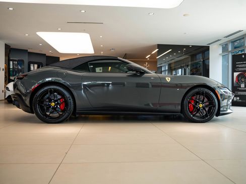 Used 2024 Ferrari Roma Spider image 63