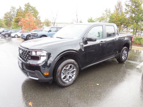 New 2026 Ford Maverick XLT FWD image 3