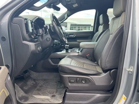 Used 2024 Chevrolet Silverado 1500 ZR2 w/ Technology Package image 6