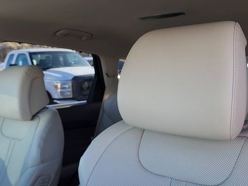 Used 2024 Genesis GV80 2.5T image 10