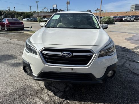Used 2019 Subaru Outback 2.5i Limited AWD/4WD image 9