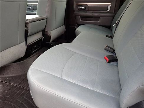 Used 2016 RAM 1500 Classic SLT AWD/4WD image 9