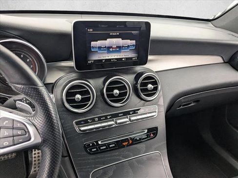 Used 2019 Mercedes-Benz GLC 300 image 12