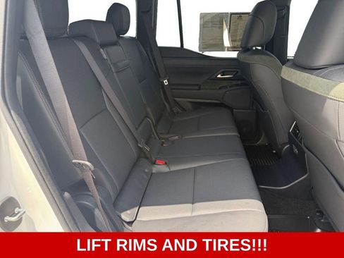 Used 2024 Lexus GX 550 AWD/4WD image 17