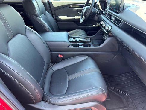 Used 2024 Honda Pilot EX-L image 12