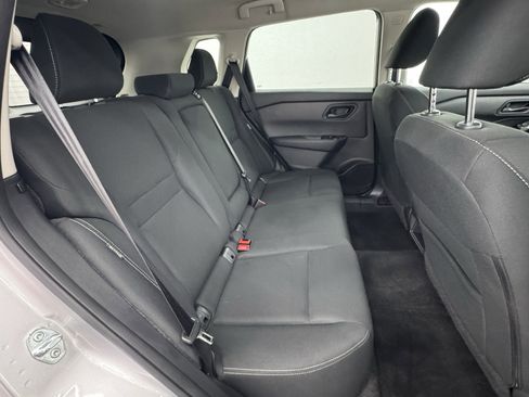 Used 2024 Nissan Rogue S image 47