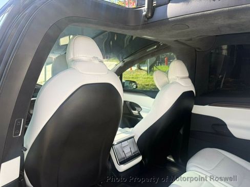 Used 2024 Tesla Model X AWD/4WD image 13