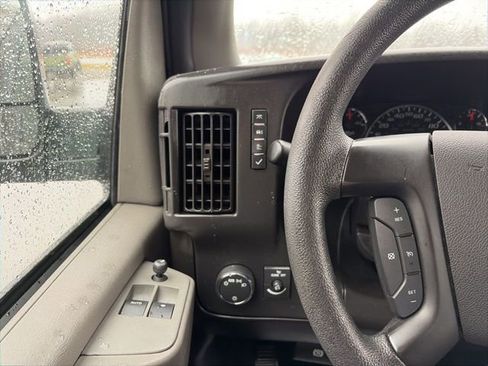 Used 2014 Chevrolet Express 3500 LS image 15