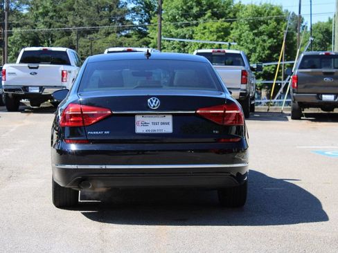 Used 2016 Volkswagen Passat 1.8T SE FWD image 7