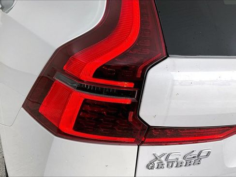 New 2026 Volvo XC60 B5 Core AWD/4WD image 38