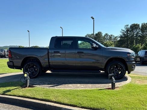 New 2026 RAM 1500 Big Horn AWD/4WD image 8