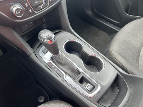 Used 2020 Chevrolet Equinox LT AWD/4WD image 6