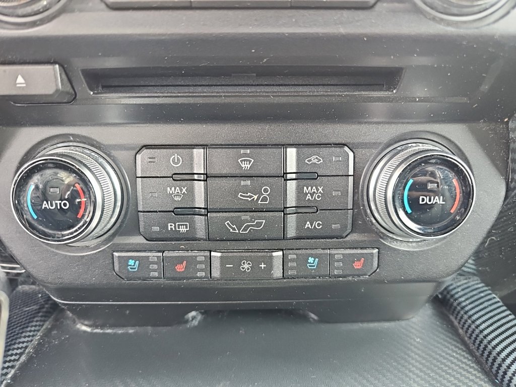 Used 2018 Ford F150 Lariat w/ Equipment Group 502A Luxury AWD/4WD image 20