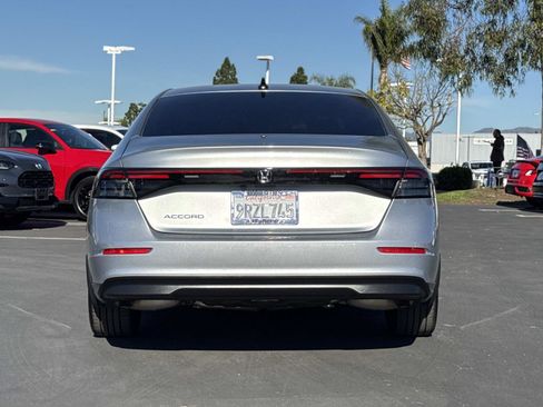 Certified 2025 Honda Accord SE image 4