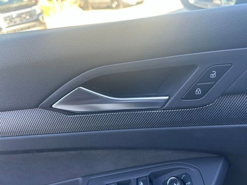 Used 2025 Volkswagen GTI SE image 48