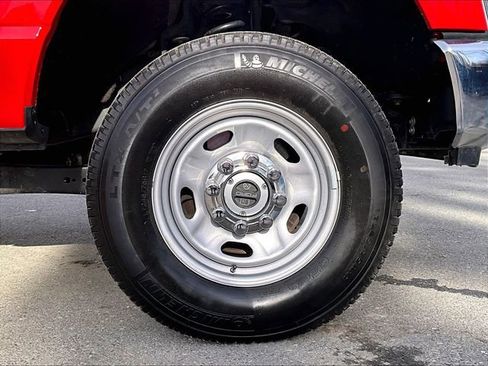 Used 2024 Ford F250 XL w/ XL Chrome Package AWD/4WD image 9