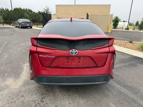 Used 2017 Toyota Prius Prime Advanced FWD image 5