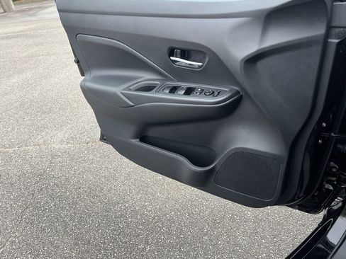 Certified 2025 Nissan Versa SV w/ Trunk Package image 12