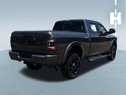 Used 2020 RAM 2500 Laramie w/ Night Edition AWD/4WD image 4