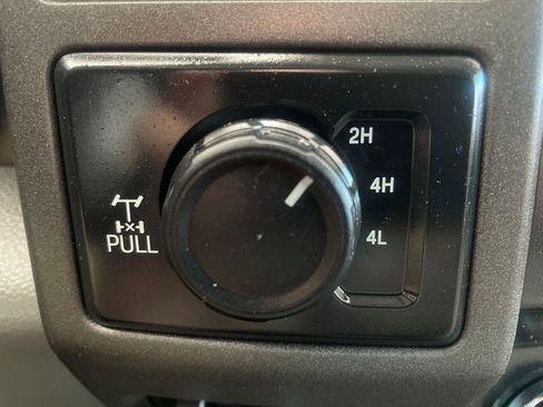 Used 2019 Ford F250 XL w/ Power Equipment Group AWD/4WD image 20