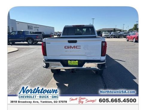 New 2026 GMC Sierra 2500 SLT w/ SLT Convenience Package image 6