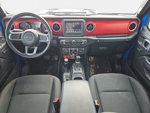Used 2021 Jeep Wrangler Unlimited Rubicon w/ Cold Weather Group AWD/4WD image 12