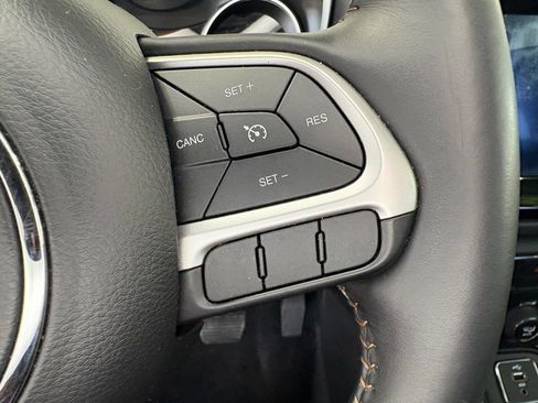Used 2018 Jeep Compass Limited w/ Navigation Group AWD/4WD image 16
