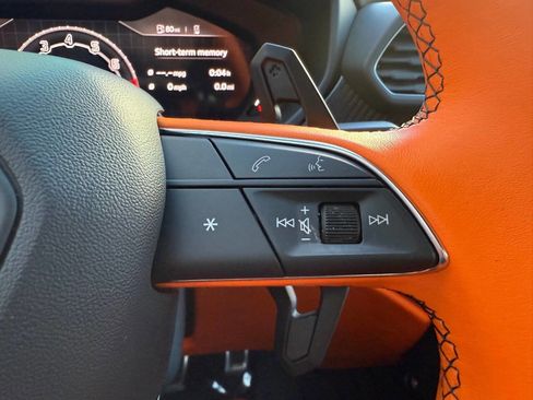 Used 2023 Lamborghini Urus S image 39