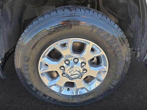 Used 2024 RAM 2500 Laramie AWD/4WD image 18