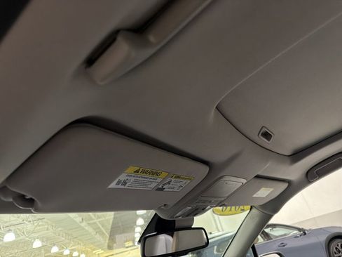 Used 2016 Honda Pilot Touring image 8