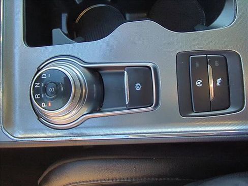 Used 2024 Ford Edge Titanium image 14