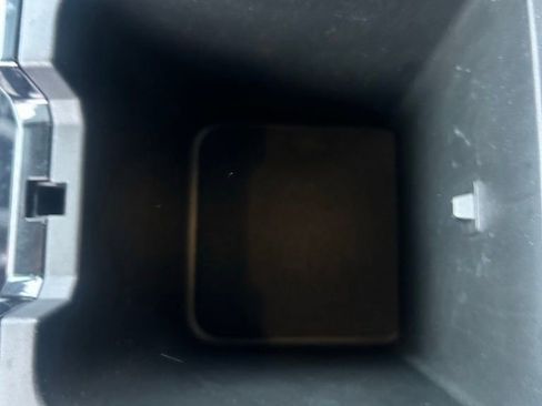 Used 2023 Jeep Grand Cherokee L Laredo image 26