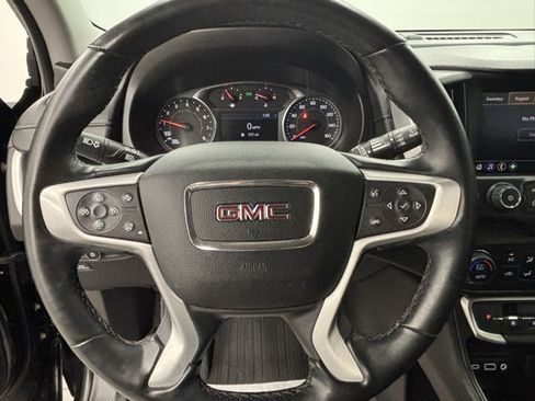 Used 2023 GMC Terrain SLT image 18