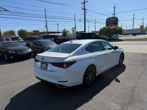 Used 2023 Lexus ES 350 w/ Premium Package FWD image 7