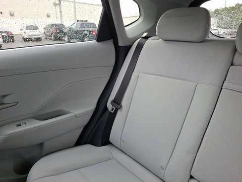 Certified 2025 Hyundai Kona SEL AWD/4WD image 12