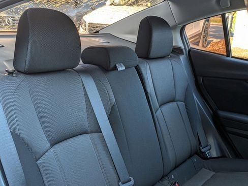 Used 2019 Subaru Impreza 2.0i Premium image 16