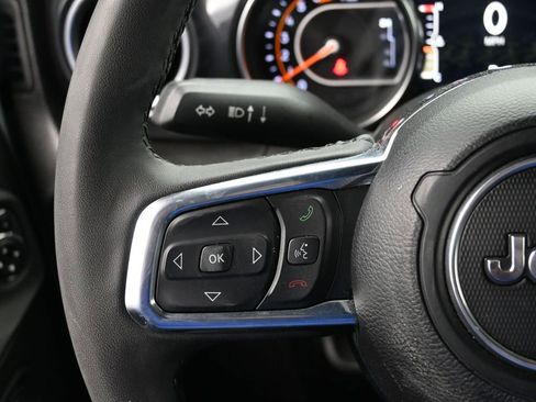 Used 2023 Jeep Wrangler Altitude image 14