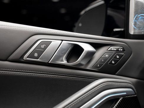 Used 2024 BMW X6 M Competition image 57